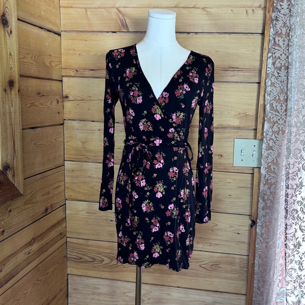Floral Wrap Dress Women Size Small Black Ditsy Flower Long Sleeve Mini Boohoo
